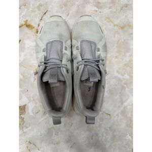 ON Running Cloud Kids Shoes Gray Lace Up Athletic Sneakers Size Y4